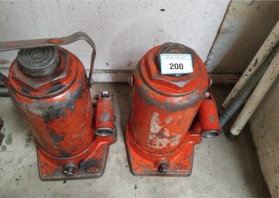200